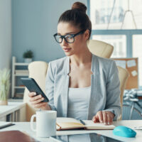 Tajemnica zawodowa tłumacza przysięgłego – jak dbać o poufność danych klientów?