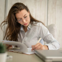 Jak przygotować dokumenty do tłumaczenia przysięgłego, aby ułatwić pracę tłumaczowi i przyspieszyć realizację